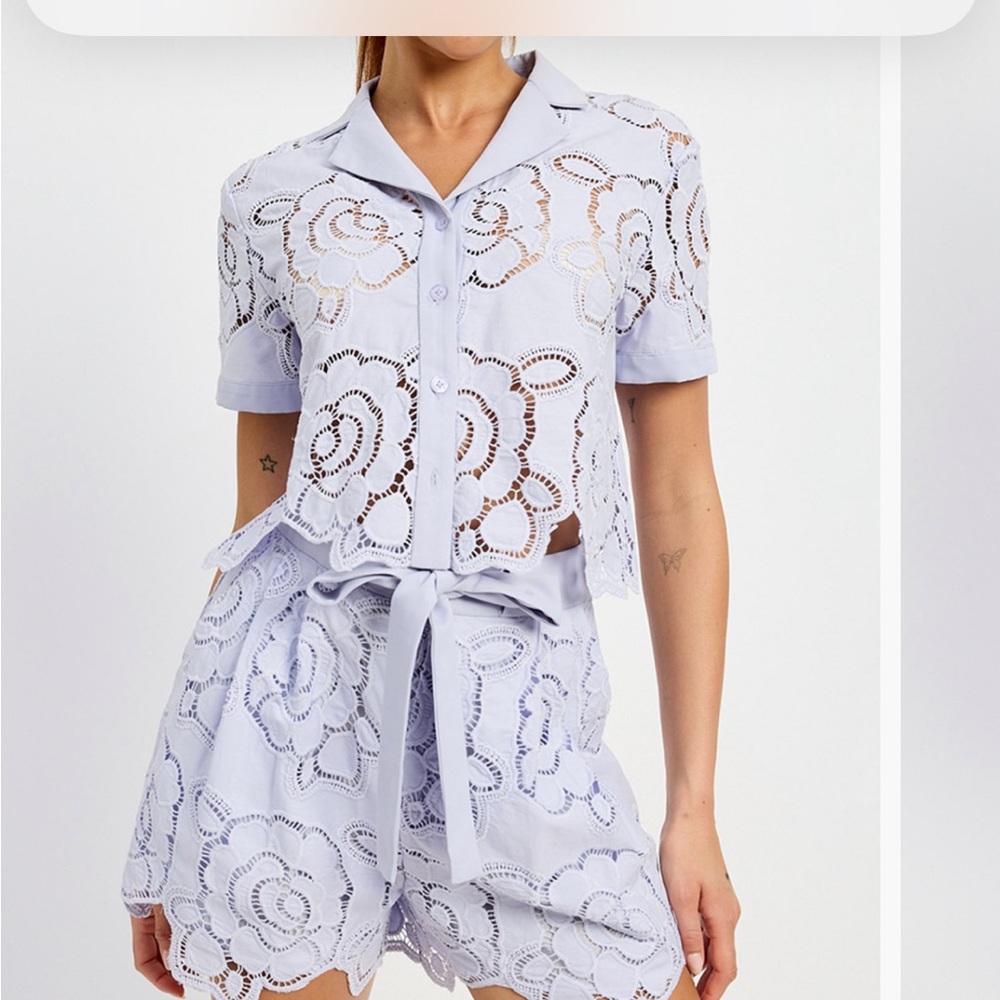 En Saison
Women's Brynlee Boxy Shirt